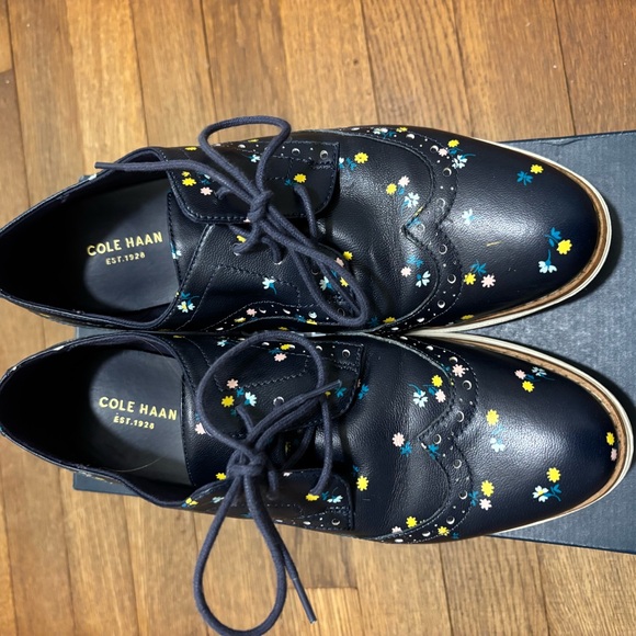 Cole Haan loafer - Picture 2 of 4